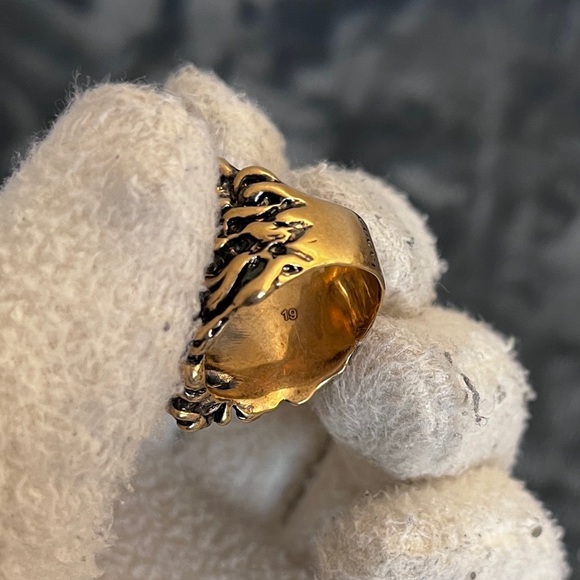 BRAND NEW Classic Gucci Lion Head Bronze Ring Size 19 Large (US 8.75) - Picture 7 of 10
